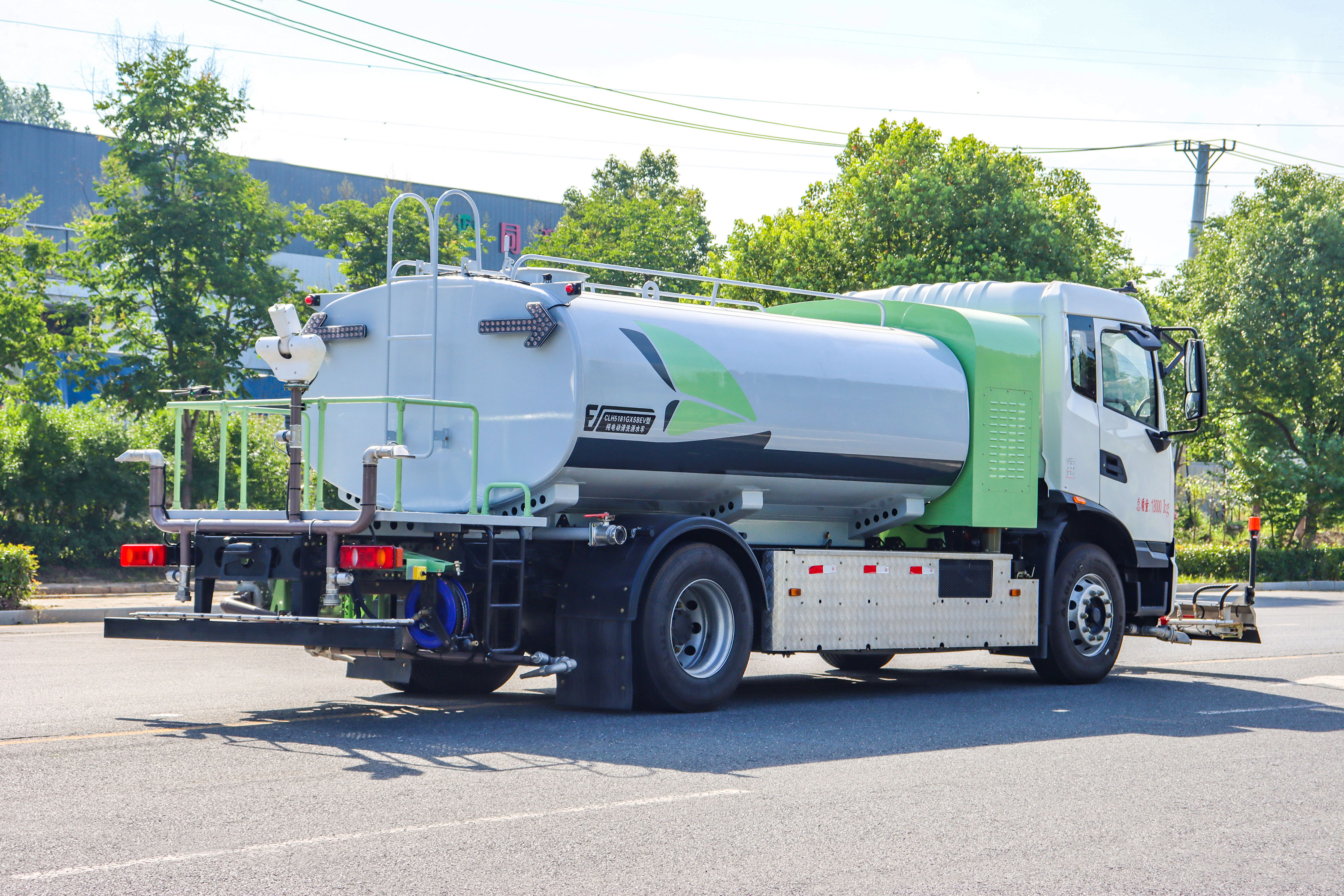 東風(fēng)天錦純電動9.9方高端灑水車圖片4