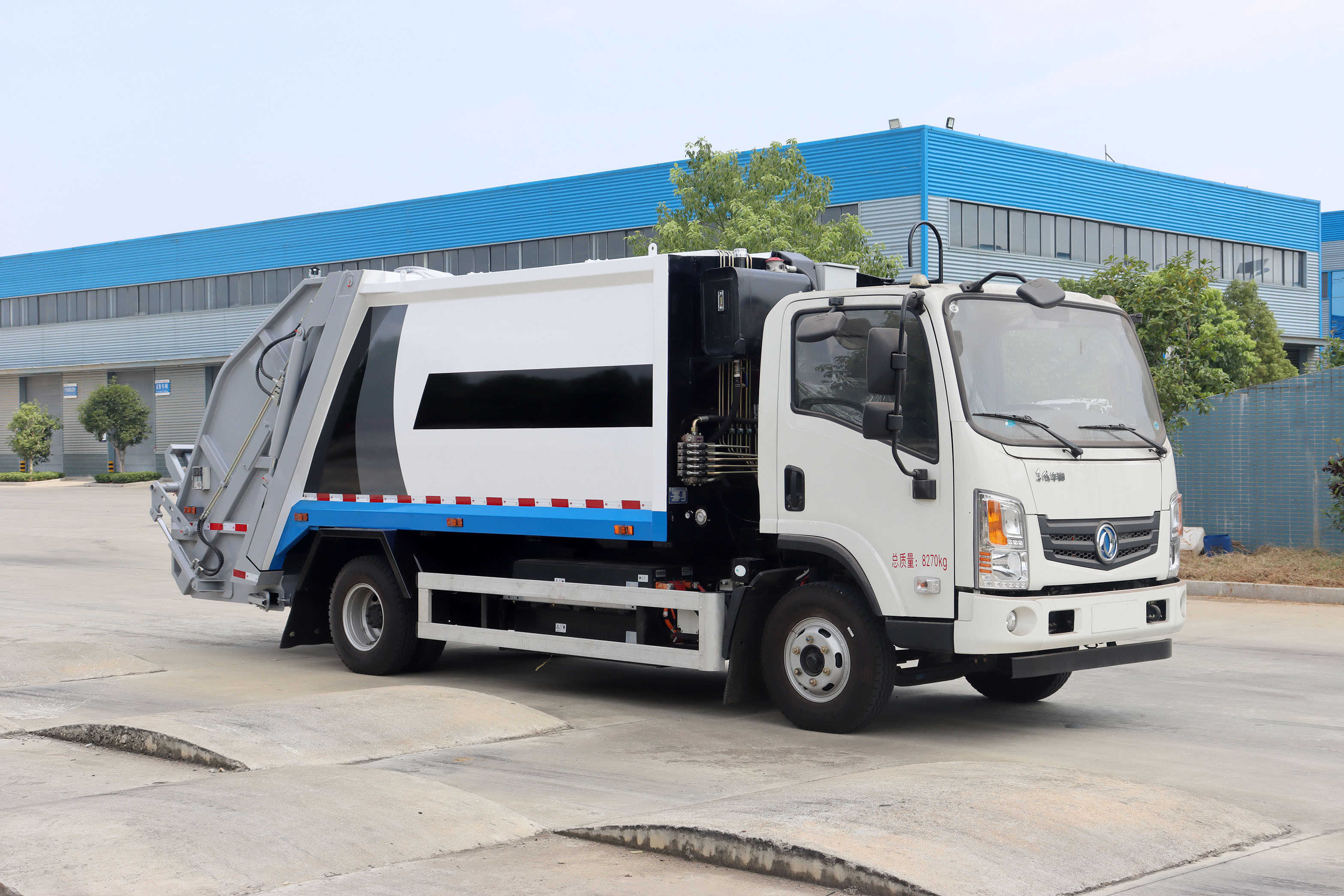 東風(fēng)華神6方純電動(dòng)高端壓縮垃圾車