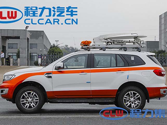 福特撼路者4*4指揮車(chē)圖片4
